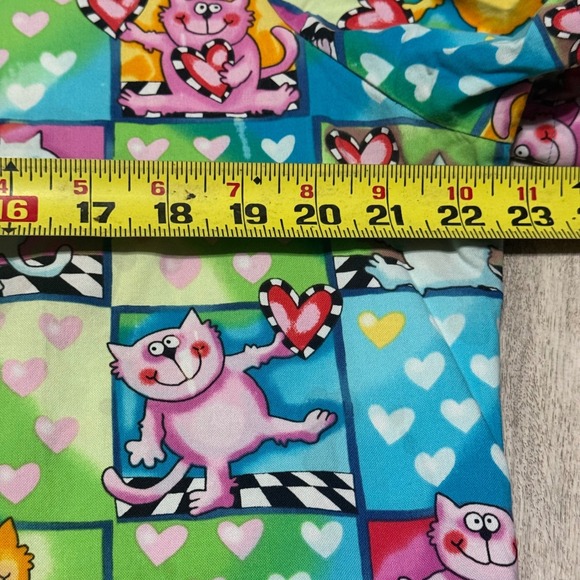 White Cross Cats Hearts Print Scrub Top Fun Novelty V Neck Short Sleeve‎ - Picture 4 of 4